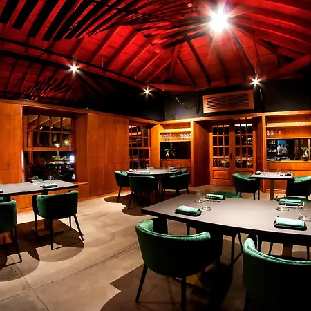 公爵湾酒店 阿德耶