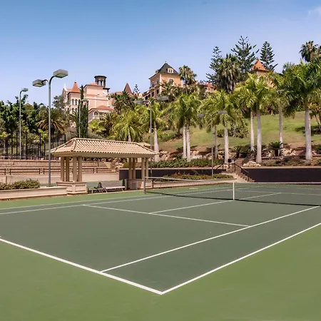 公爵湾酒店 酒店 阿德耶