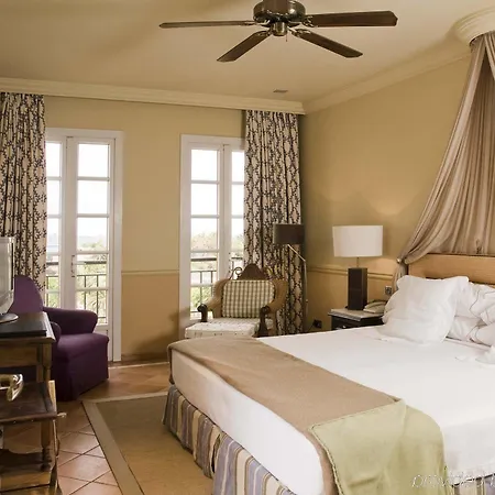 Bahia Del Duque 5*