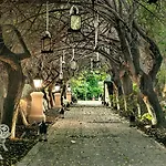 Отель Bahia Del Duque 5*