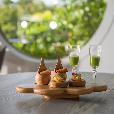 Bahia Del Duque Hotel 5*