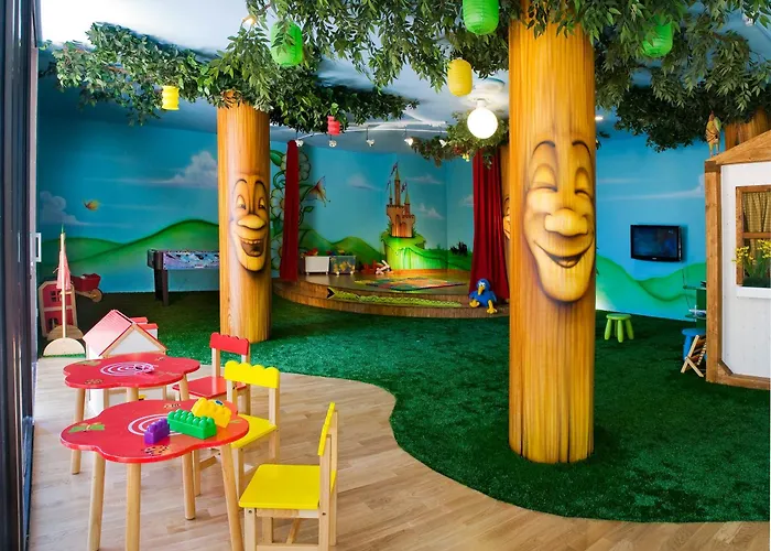 Отель Bahia Del Duque