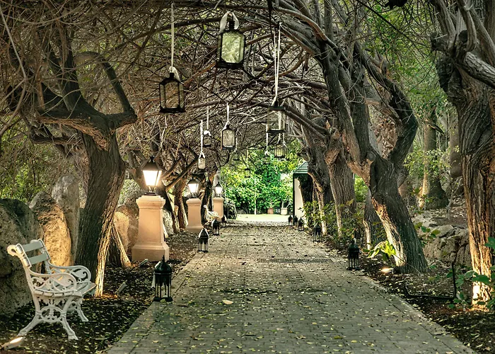 Отель Bahia Del Duque 5*