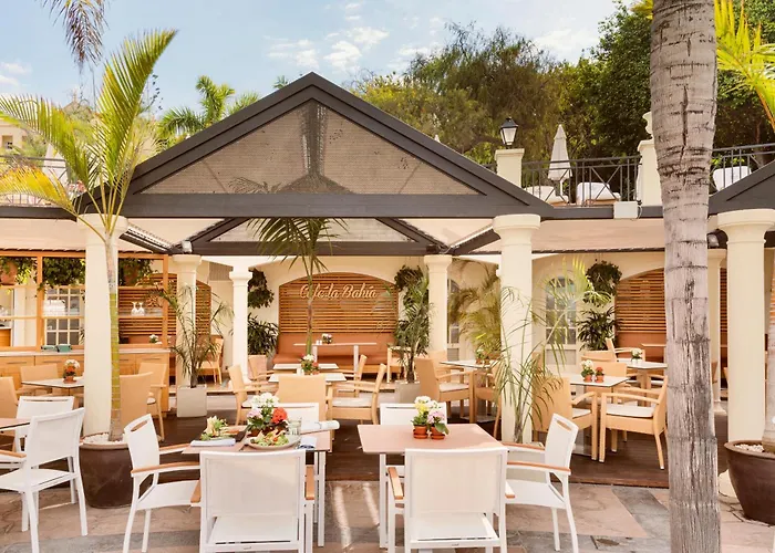 公爵湾酒店 阿德耶